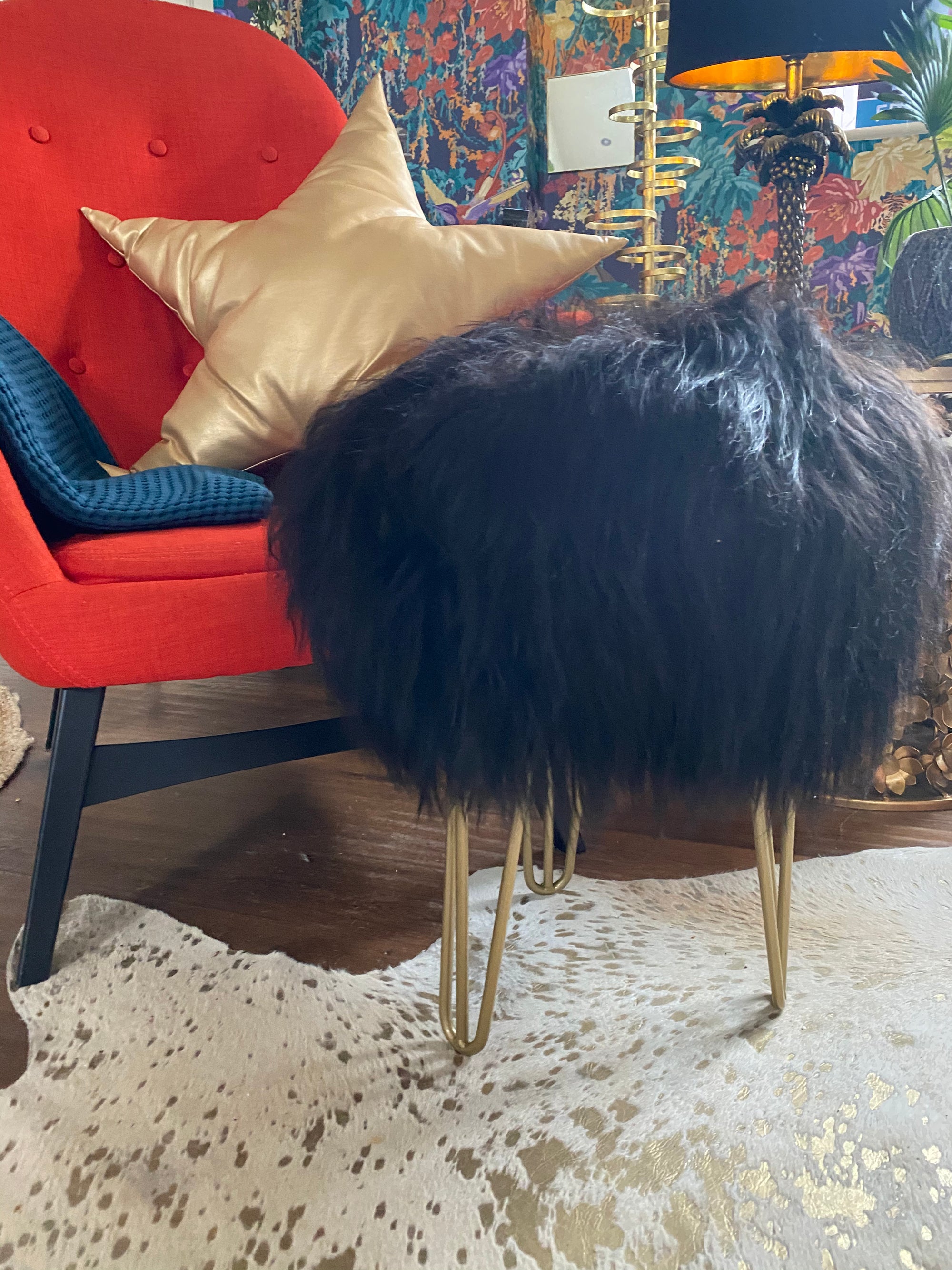 black icelandic stool with hairpin legs 