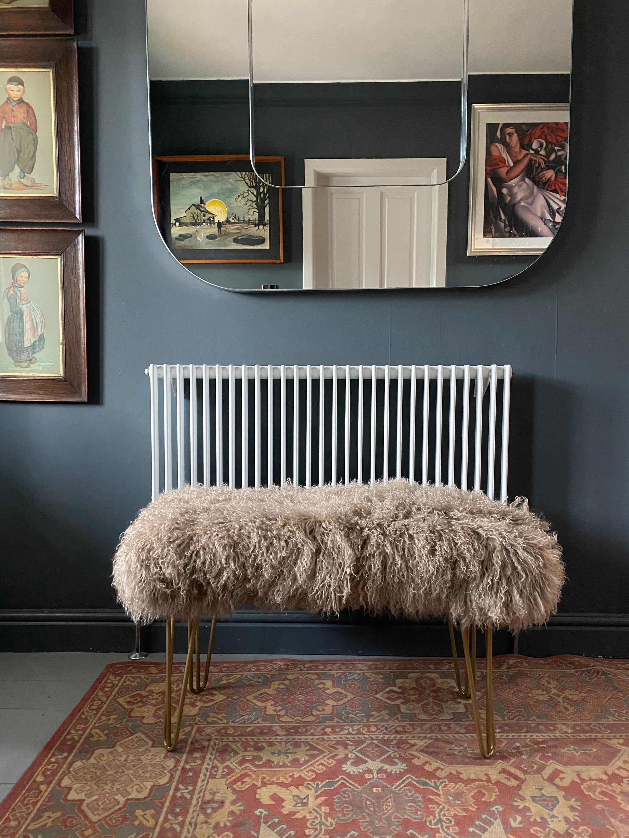 Caramel mongolian bench