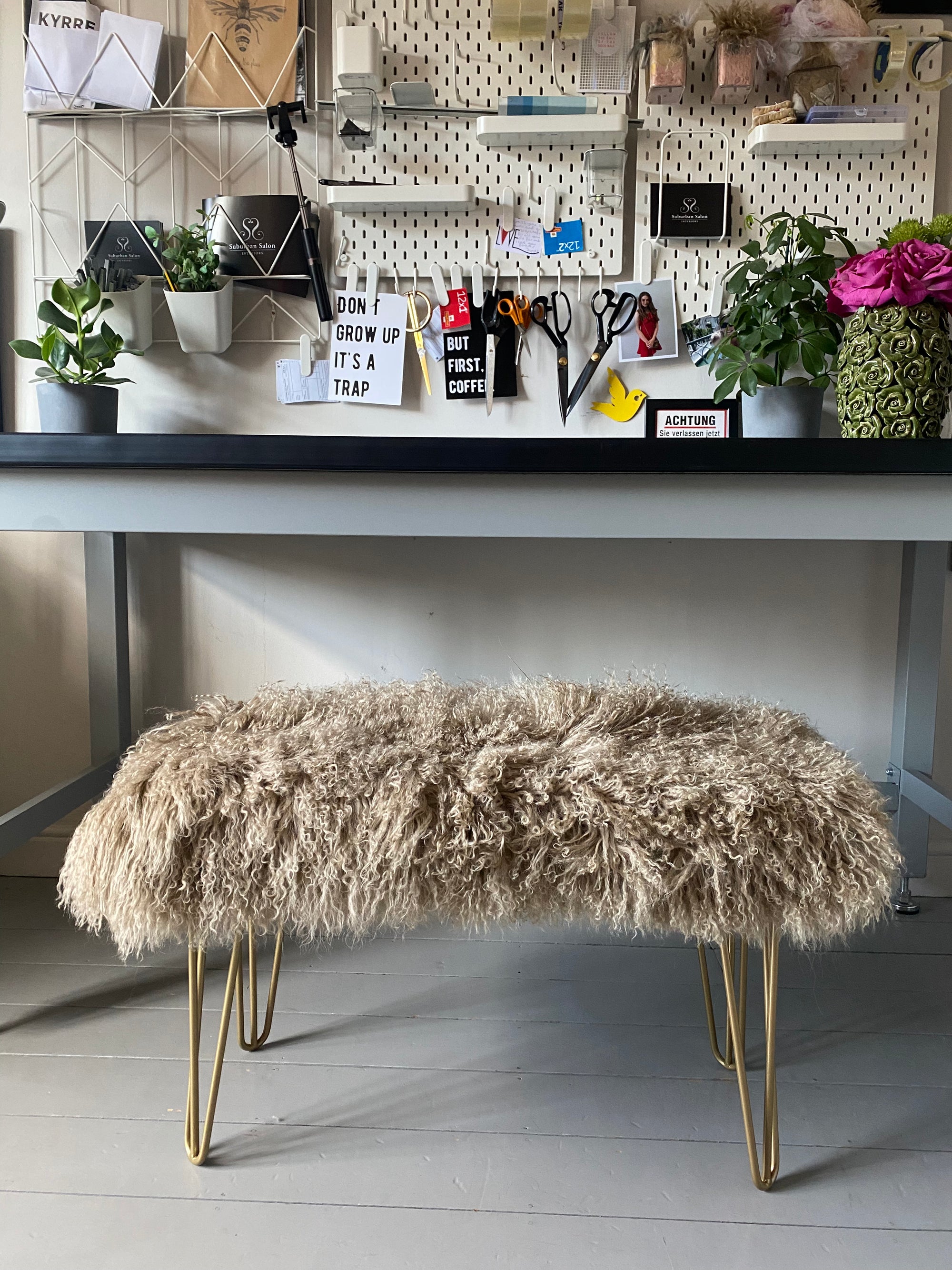 Caramel mongolian bench